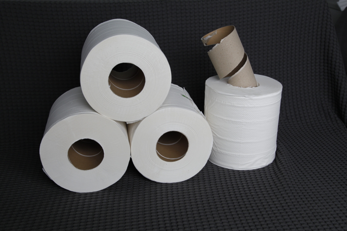Center Pull Towels